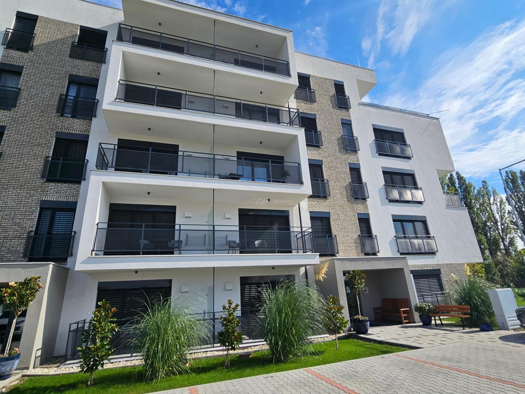 Harmonia Riva Apartman B11 Dunajská Streda Εξωτερικό φωτογραφία