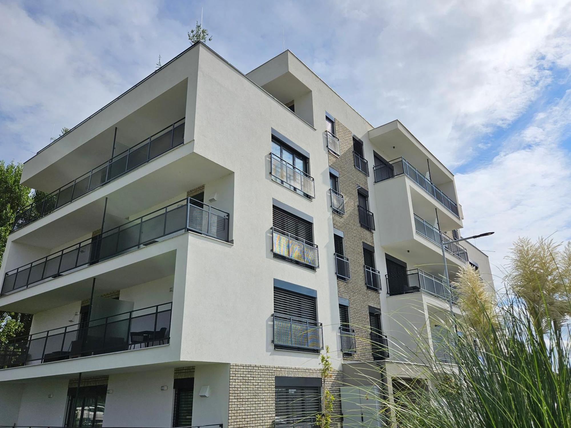 Harmonia Riva Apartman B11 Dunajská Streda Εξωτερικό φωτογραφία
