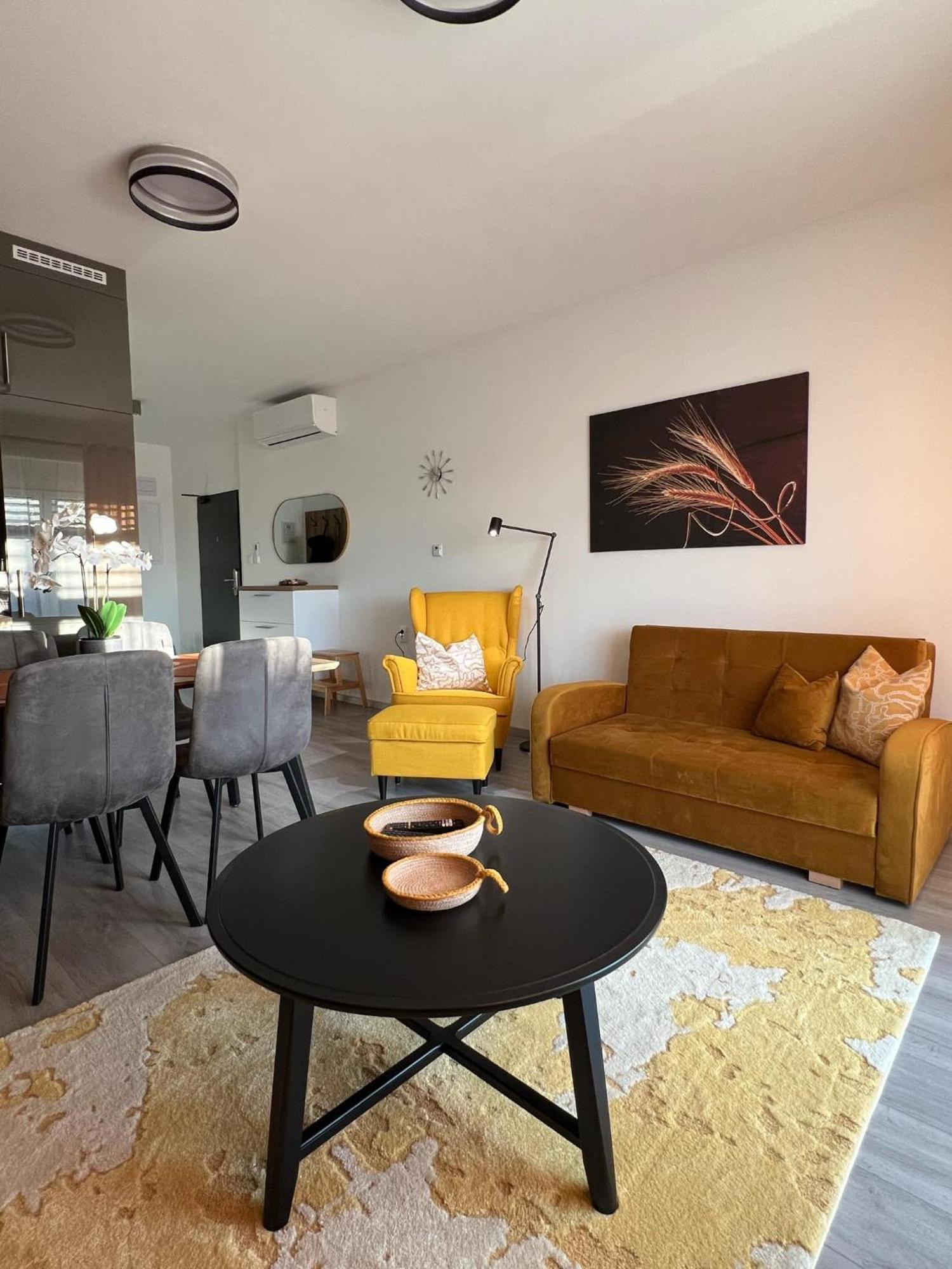 Harmonia Riva Apartman B11 Dunajská Streda Εξωτερικό φωτογραφία